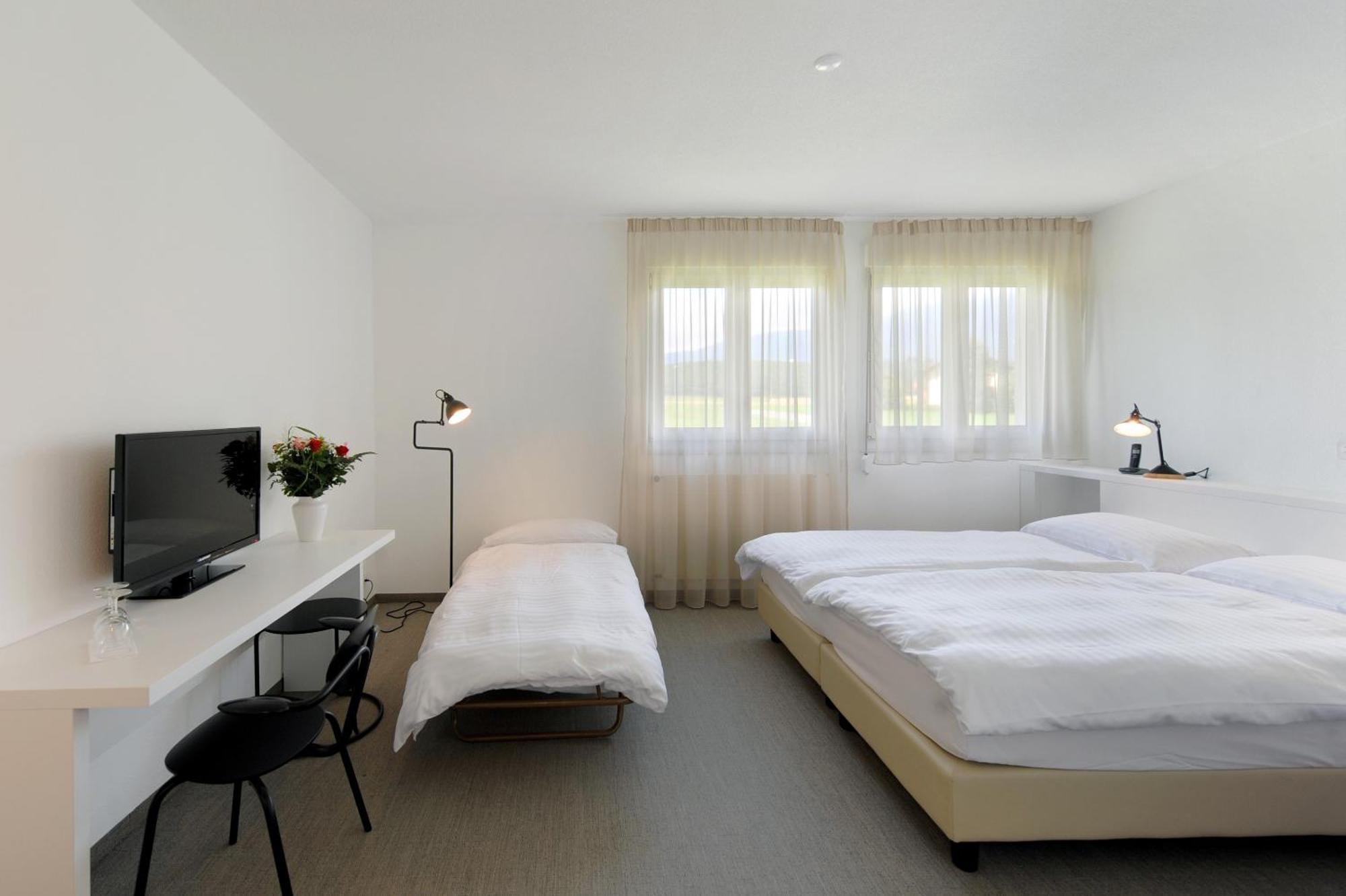 Hotel Des Mosaiques Orbe Δωμάτιο φωτογραφία