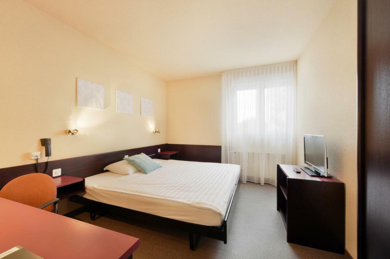 Hotel Des Mosaiques Orbe Εξωτερικό φωτογραφία